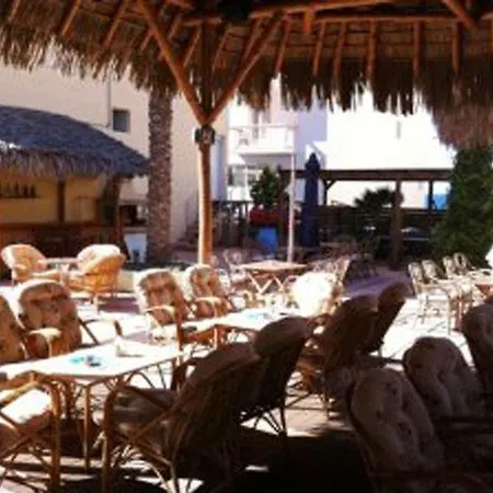Averinos Hotel